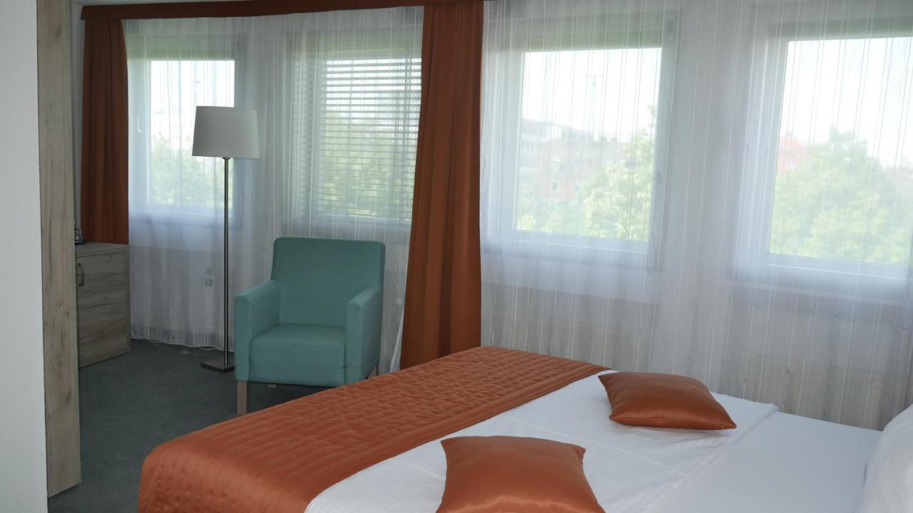 Komfort Hotel Ludwigsburg Exteriör bild