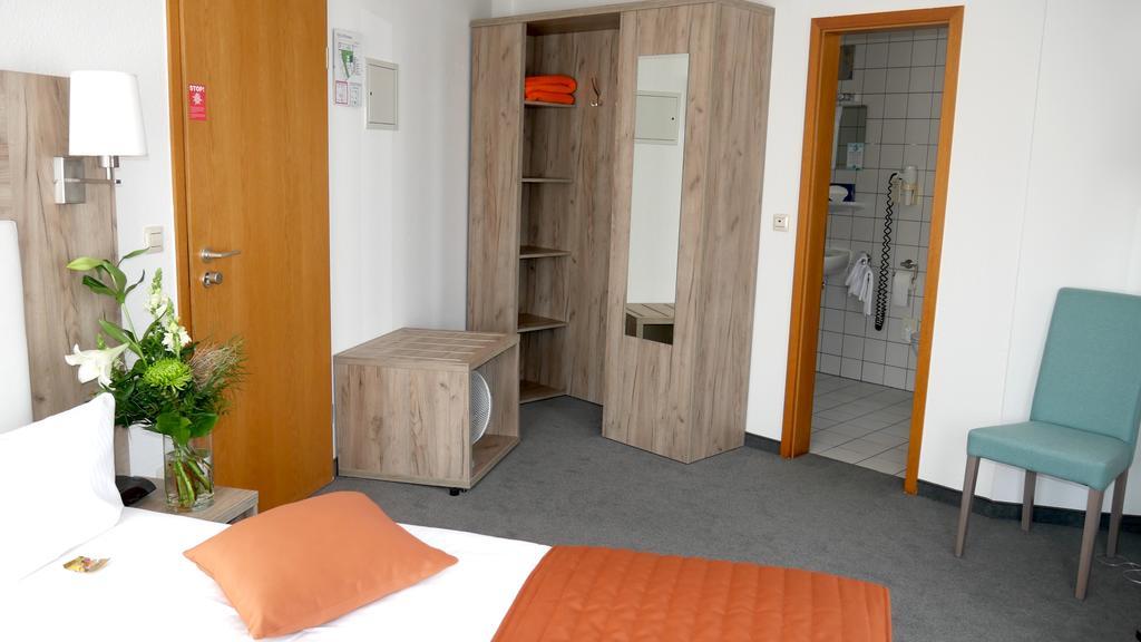 Komfort Hotel Ludwigsburg Exteriör bild