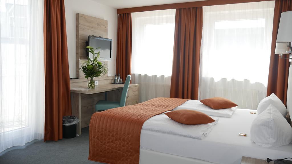 Komfort Hotel Ludwigsburg Exteriör bild
