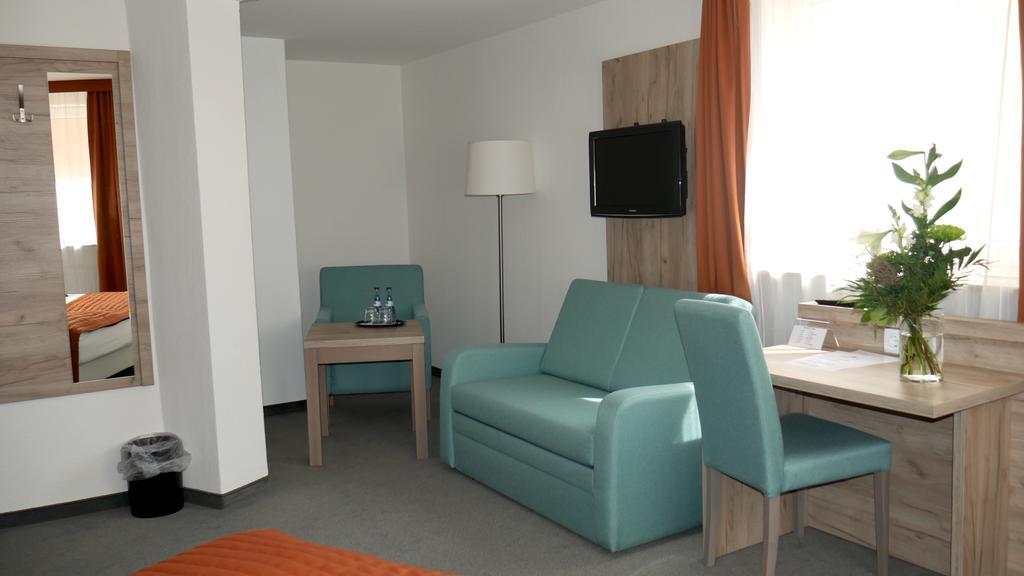 Komfort Hotel Ludwigsburg Exteriör bild
