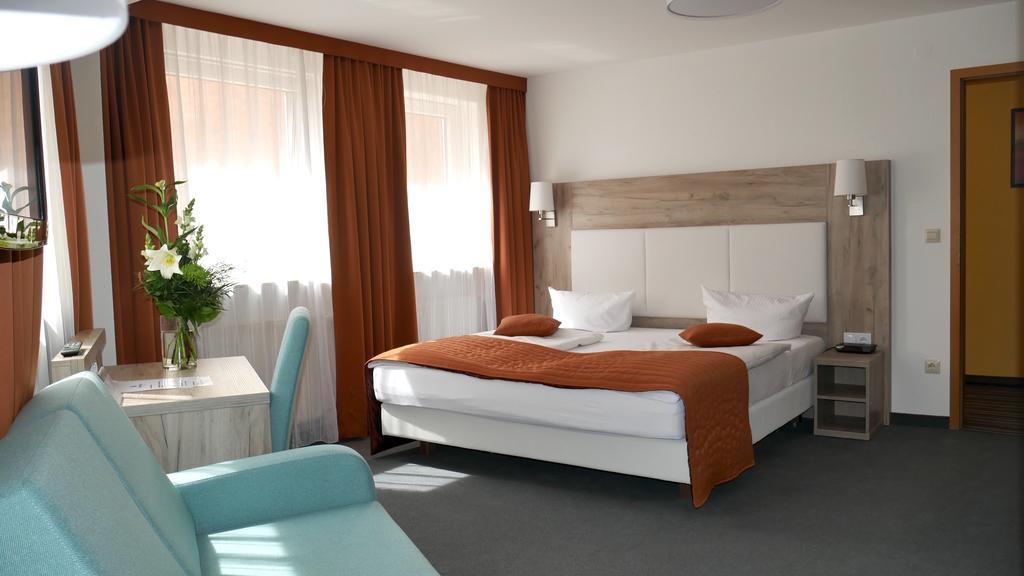 Komfort Hotel Ludwigsburg Exteriör bild