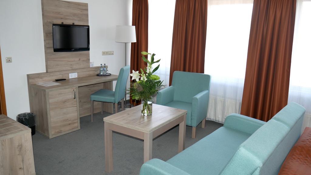 Komfort Hotel Ludwigsburg Exteriör bild