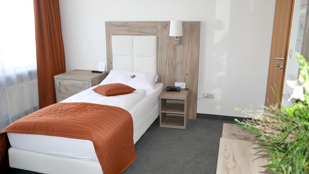 Komfort Hotel Ludwigsburg Exteriör bild