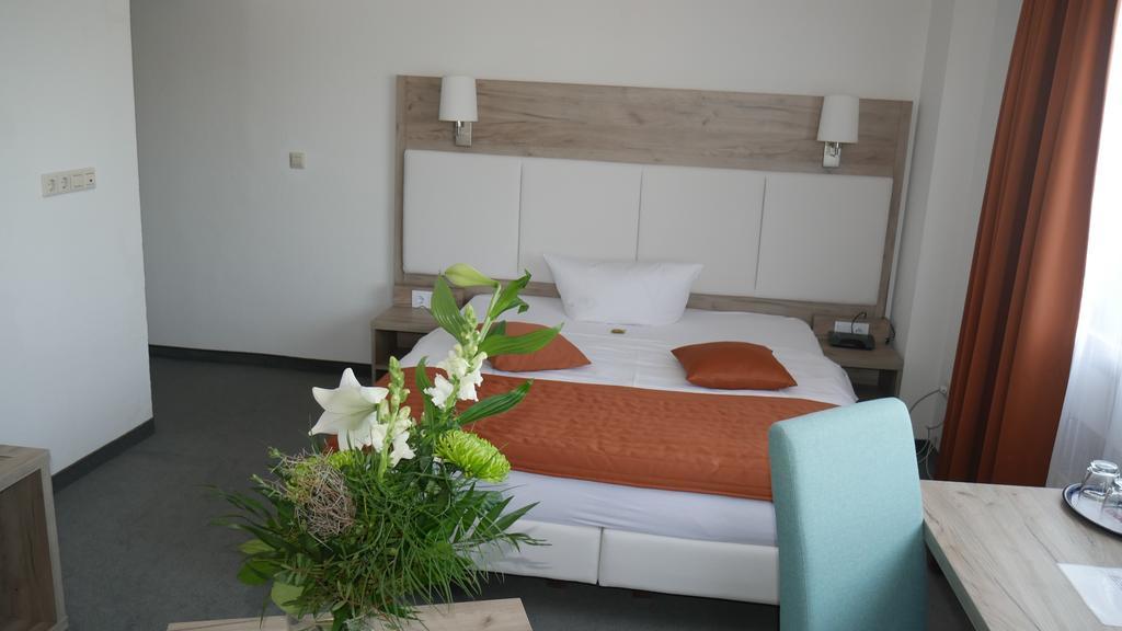 Komfort Hotel Ludwigsburg Exteriör bild